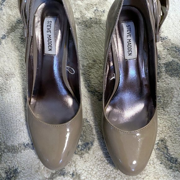 STEVE MADDEN Libbi Bow Pump High Heels - Picture 4 of 7